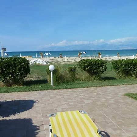 Beachside Bungalows Acharavi (Corfu)